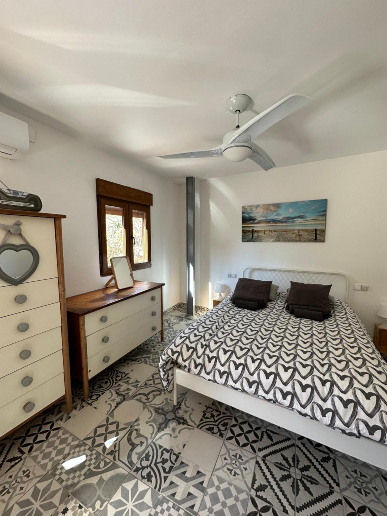 Precioso Apartamento Con A/A En Ruzafa Con Terracita Privada Y Acceso A Un Jardin, Para 2-3 Personas 발렌시아 외부 사진